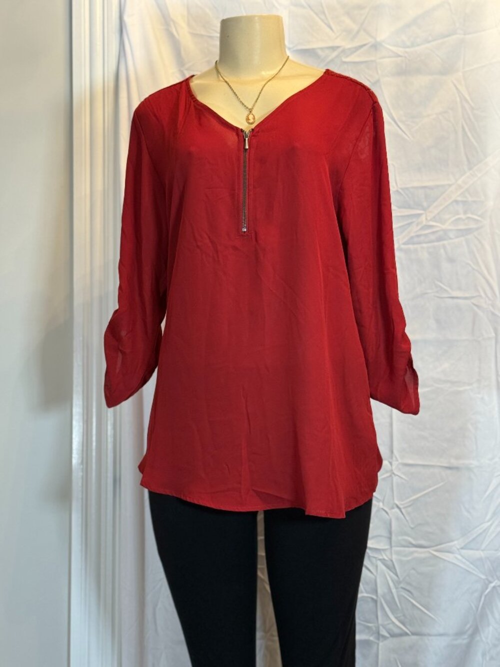 Maurices Long Sleeve Zip Front Red Blouse Women's M New With Tags!